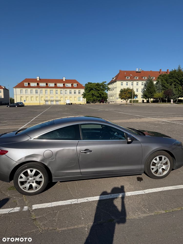 Renault Laguna 2.0 dCi Monaco GP2 - 6