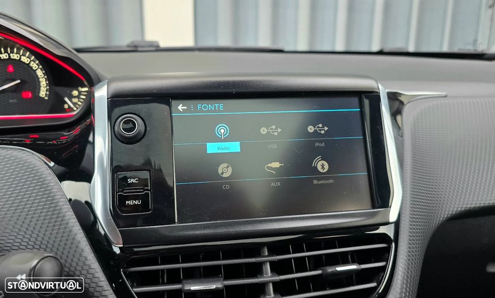 Peugeot 2008 PureTech 130 Stop&Start GT-Line Edition - 18