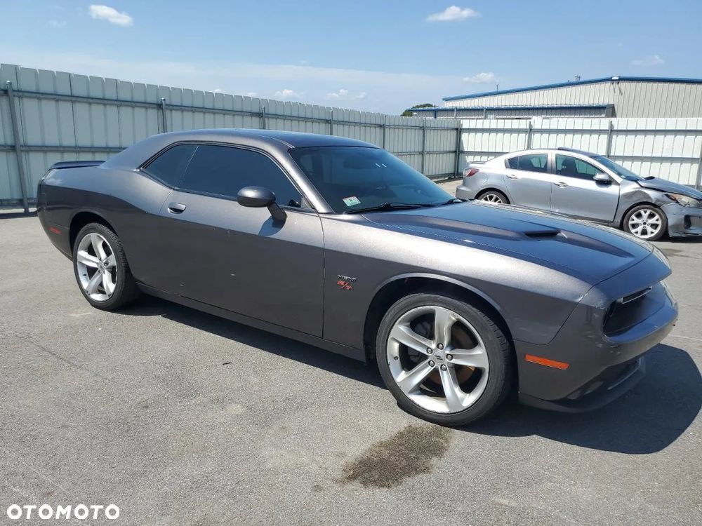 Dodge Challenger Automatik R/T Plus - 2