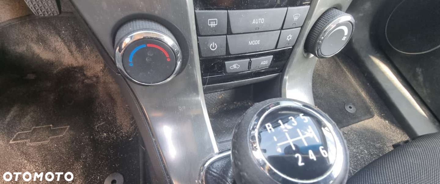 Chevrolet Cruze - 16