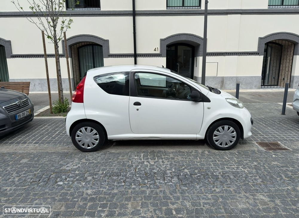 Peugeot 107 - 4