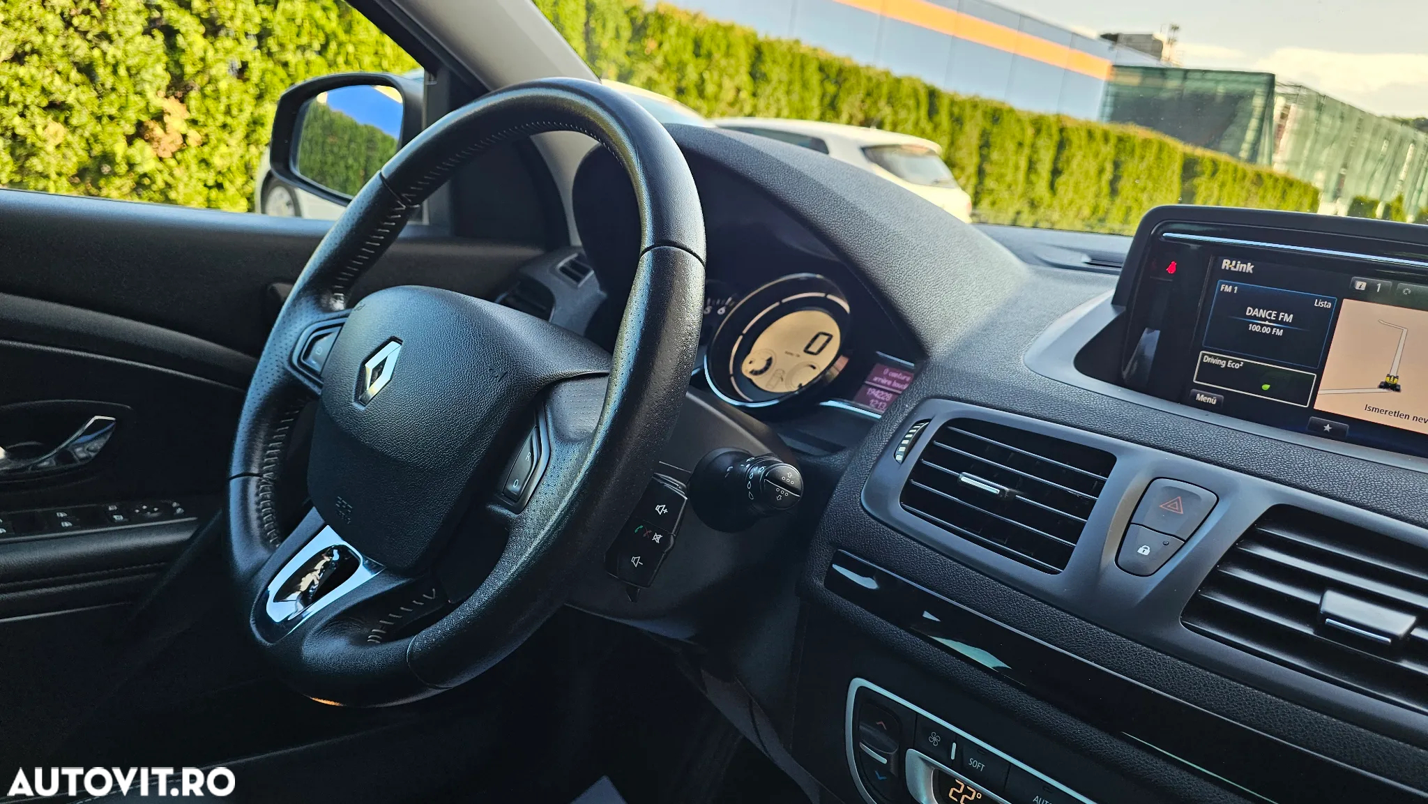 Renault Megane ENERGY TCe 130 EDC BOSE EDITION - 18