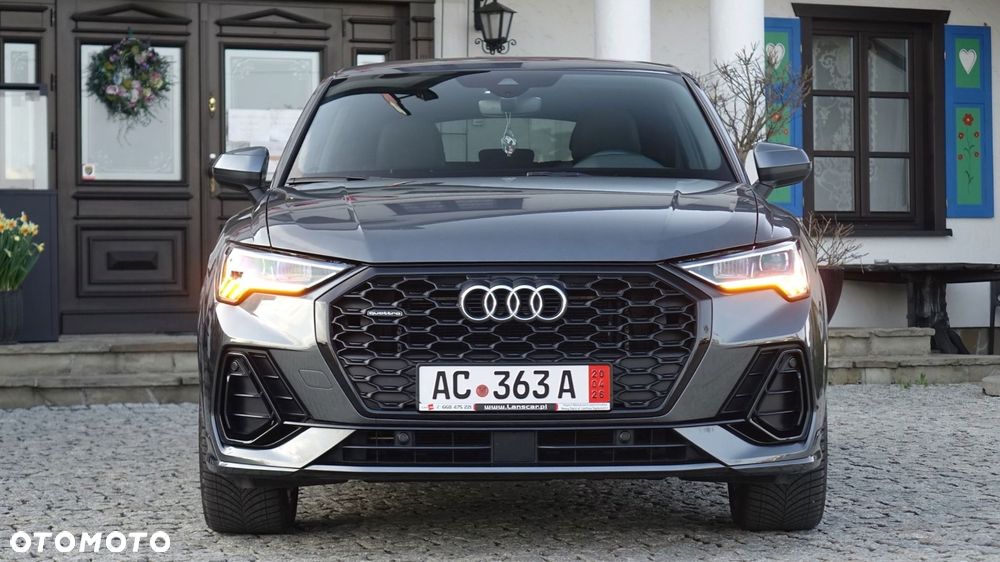 Audi Q3 Sportback - 9