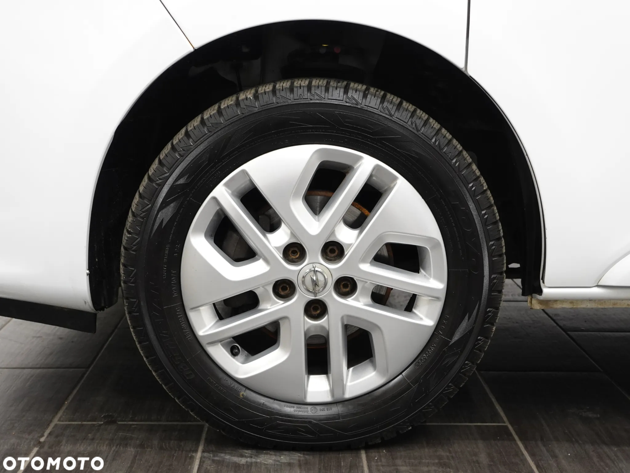Opel Vivaro - 18