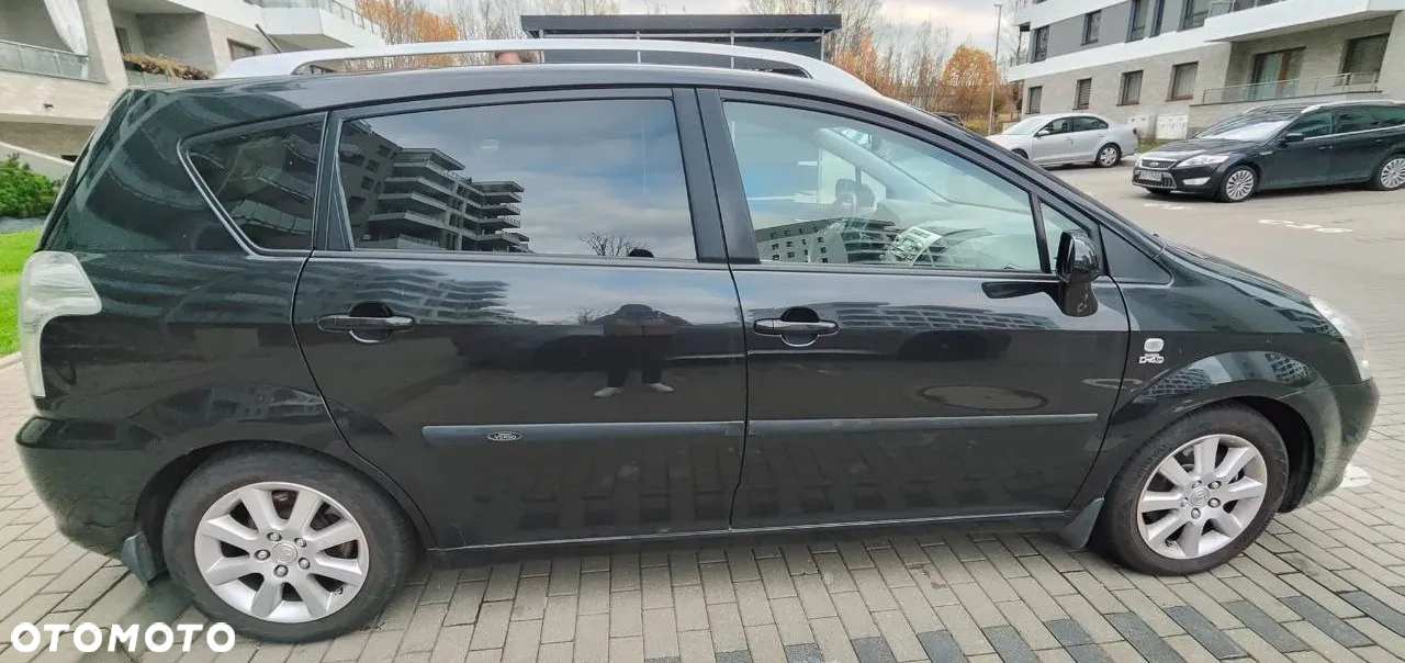 Toyota Corolla Verso - 10