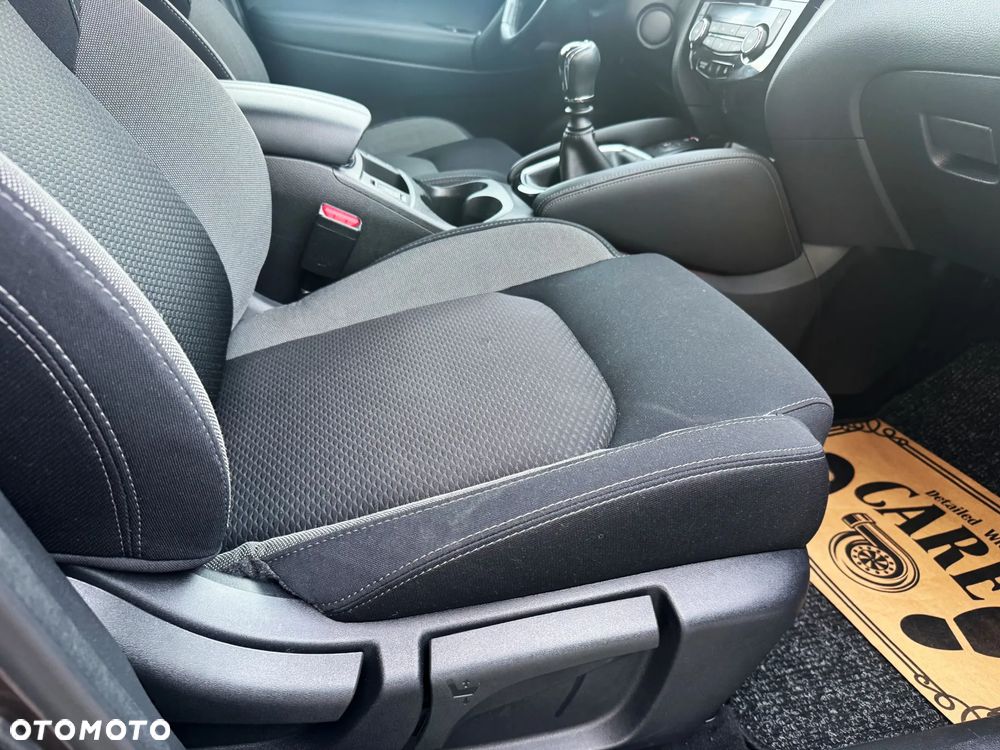 Nissan Qashqai 1.3 DIG-T N-Connecta - 24