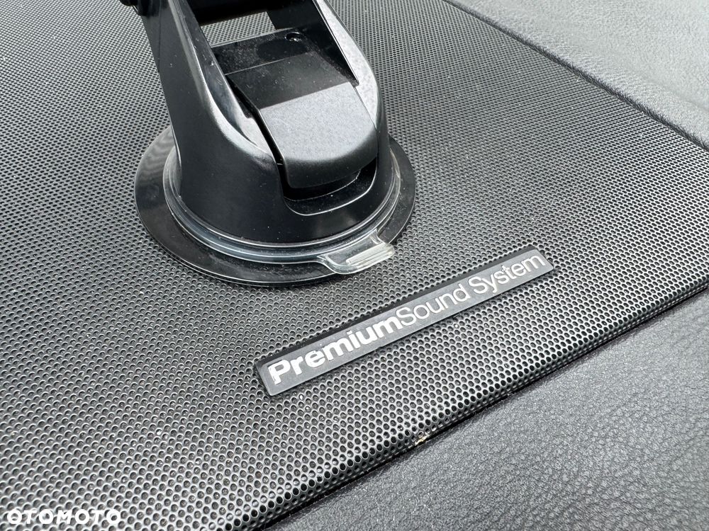 Ford S-Max 2.0 TDCi DPF Titanium - 24