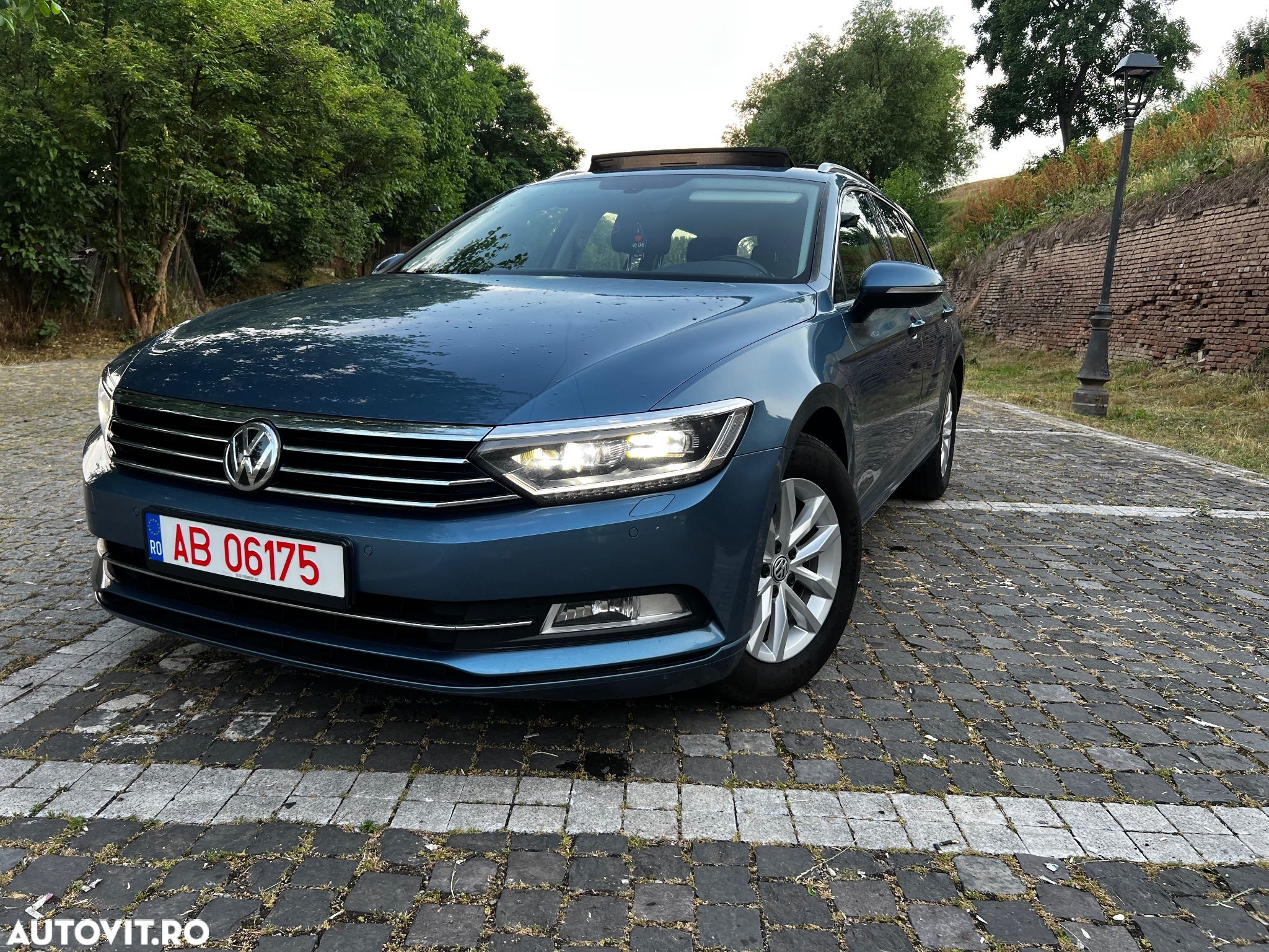 Volkswagen Passat Variant 2.0 TDI DSG Comfortline - 1