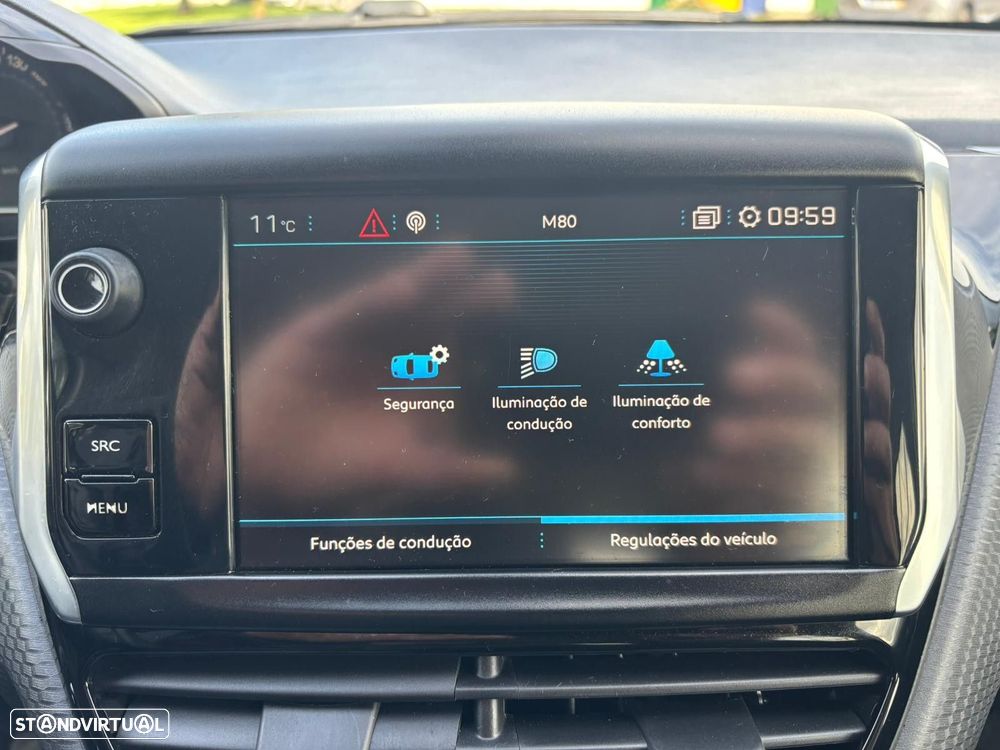 Peugeot 208 1.5 BlueHDi Signature - 37