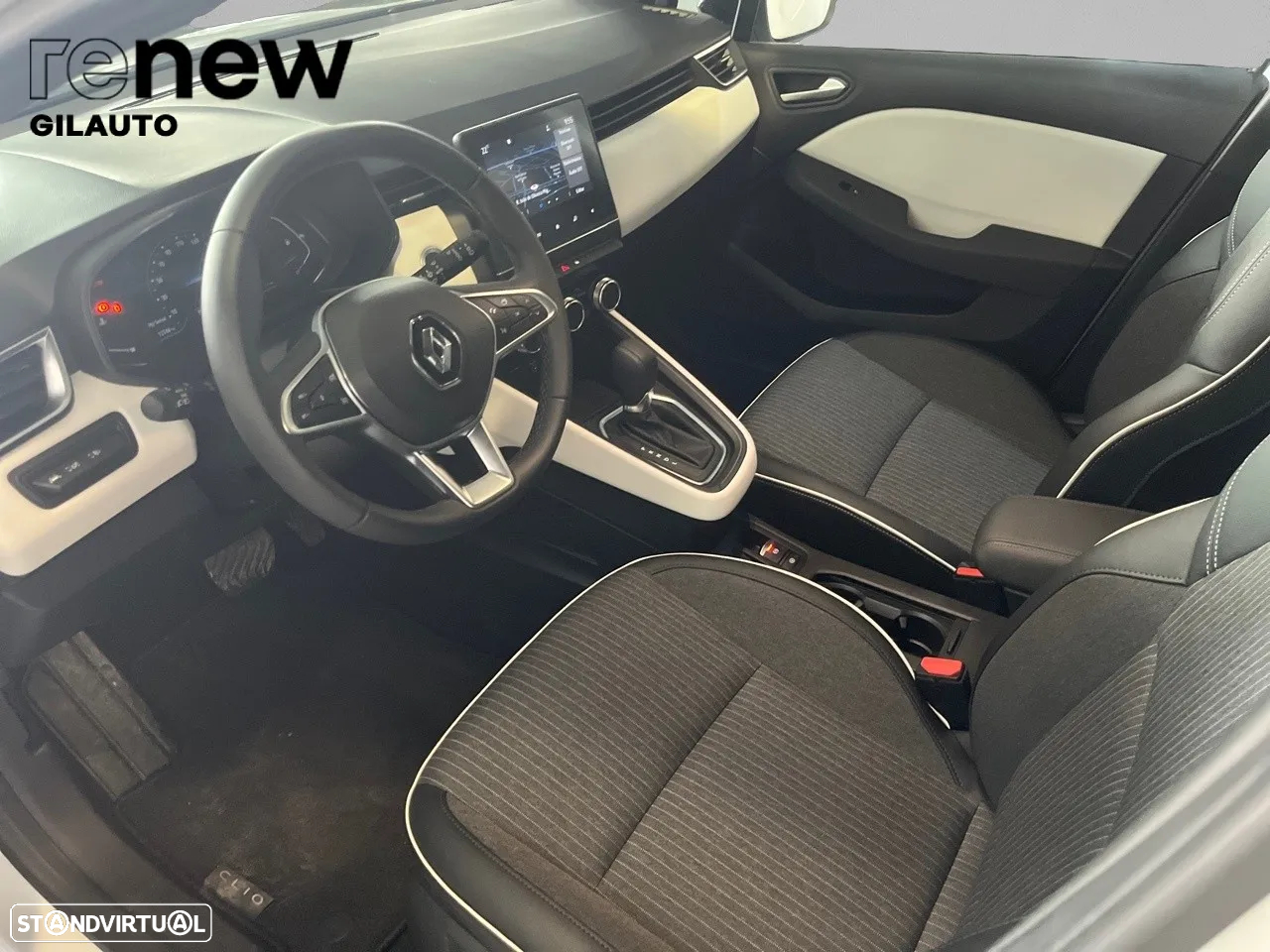 Renault Clio - 12