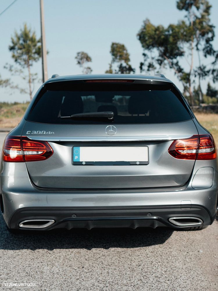 Mercedes-Benz C 300 BlueTEC Hybrid AMG Line - 4