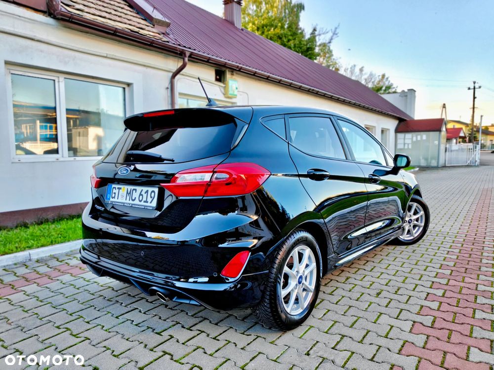 Ford Fiesta - 24