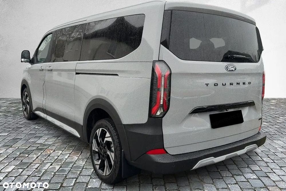 Ford Tourneo Custom 2026