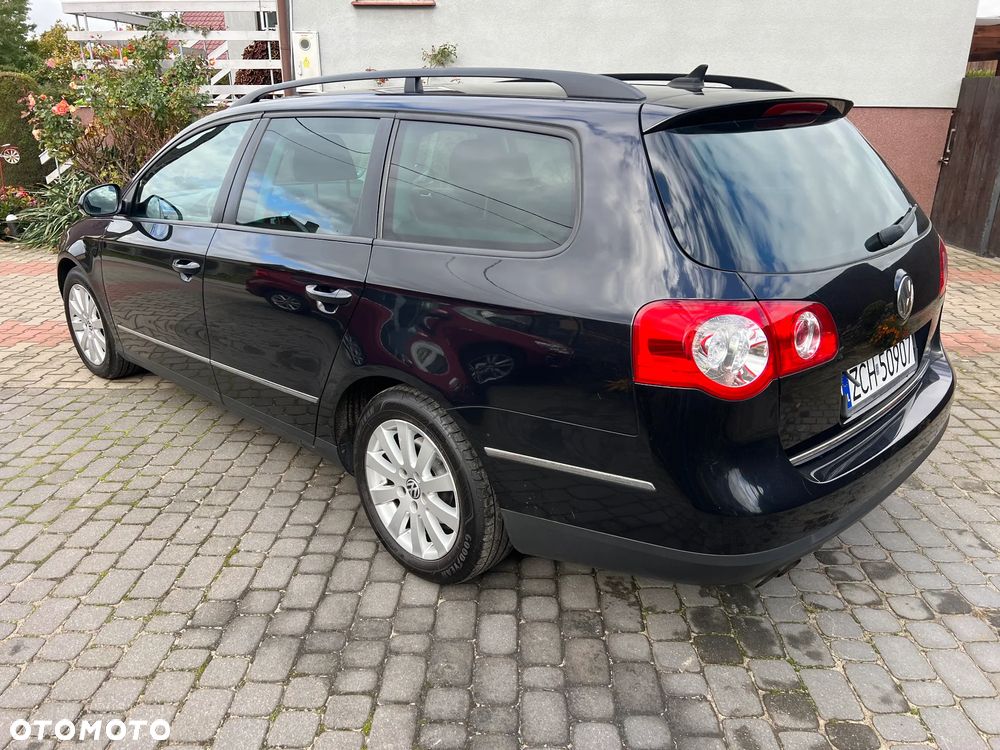 Volkswagen Passat 2.0 TDI Comfortline - 8