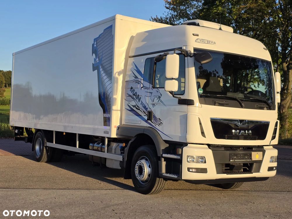 MAN TGM 15.290 / TGL / KONTENER / IZOTERMA / WINDA / KLIMA POSTOJOWA / 2019R / EURO 6 / PEŁEN SERWIS /  8200KG ŁADOWNOŚĆ  / SPROWADZONY / ZADBANY / JAK NOWY /  KSIĄŻKA SERWISOWA / E6 / 18 PALET - 2