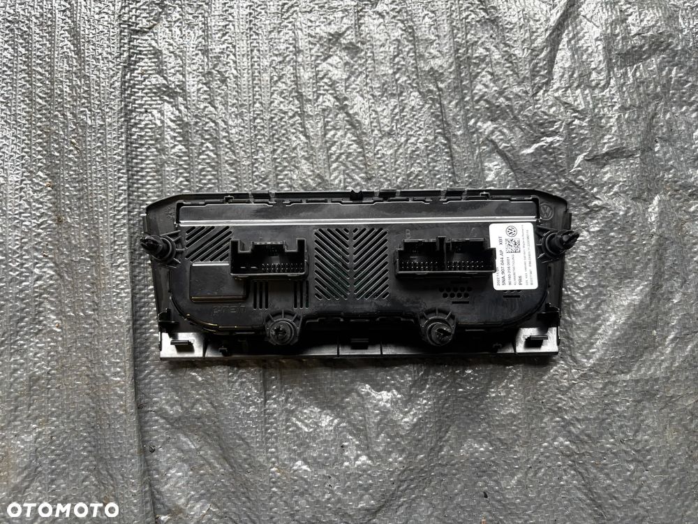 Vw Tiguan Rline przełącznik panel klimatyzacji 5NA907044AP - 2