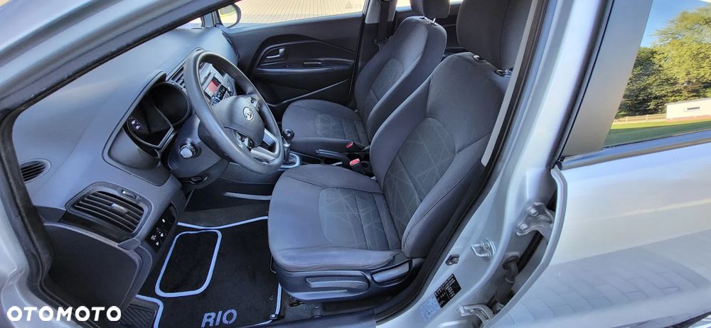 Kia Rio 1.2 Attract - 17