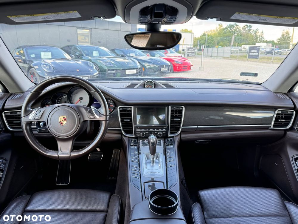Porsche Panamera 4S PDK - 11