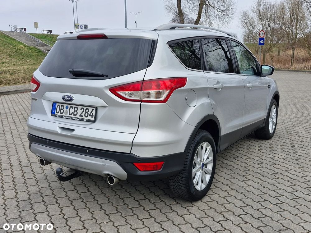 Ford Kuga 2.0 TDCi 4x4 Titanium - 4