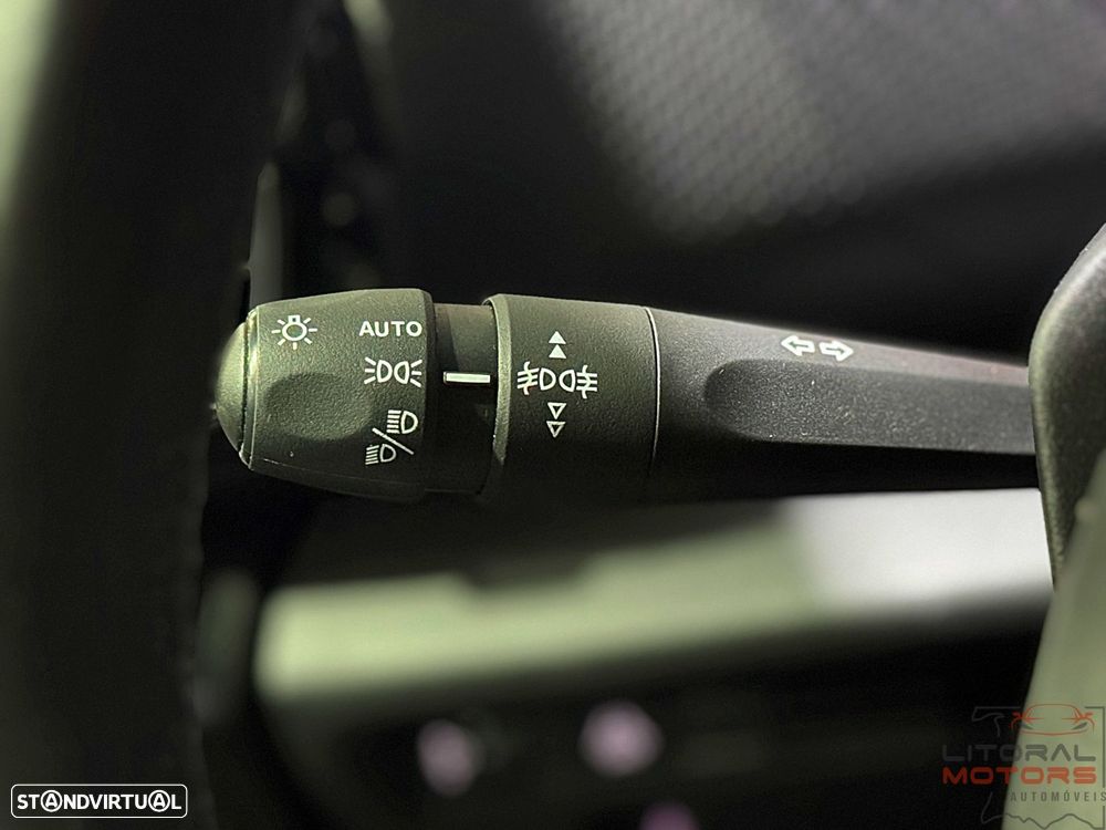 Citroën C4 PureTech 130 Stop&Start EAT8 C-SERIES - 23