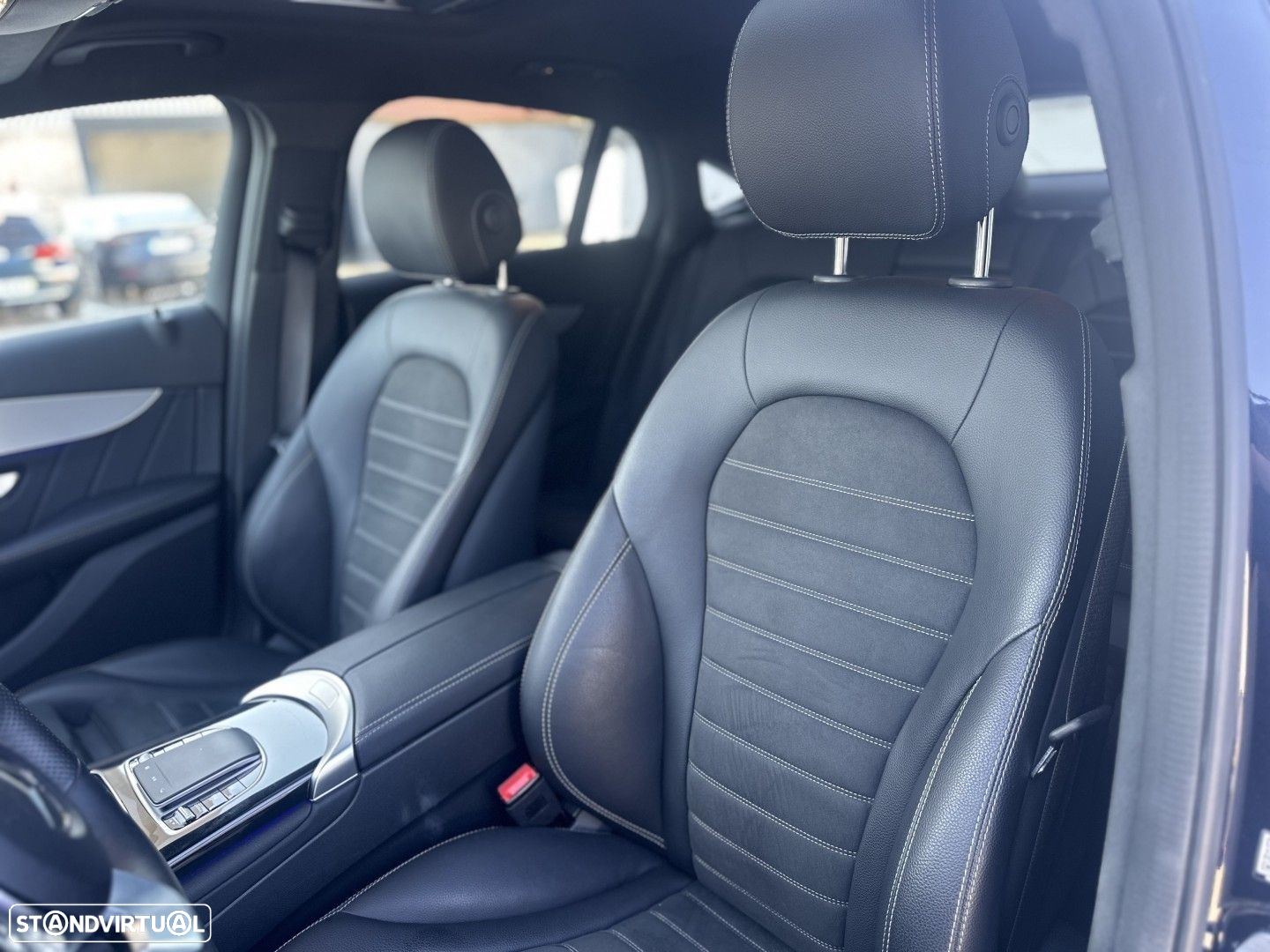 Mercedes-Benz GLC 300 e 4Matic 9G-TRONIC AMG Line - 21
