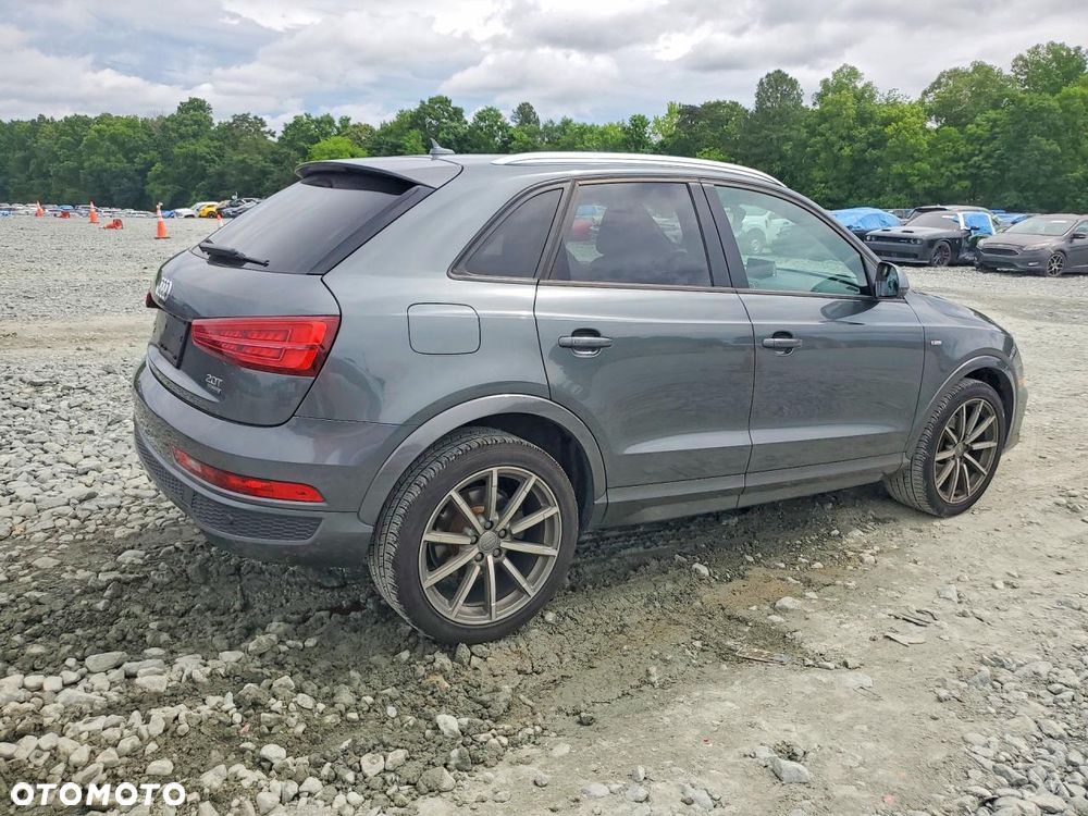 Audi Q3 45 TFSI Quattro S-Line S tronic - 3