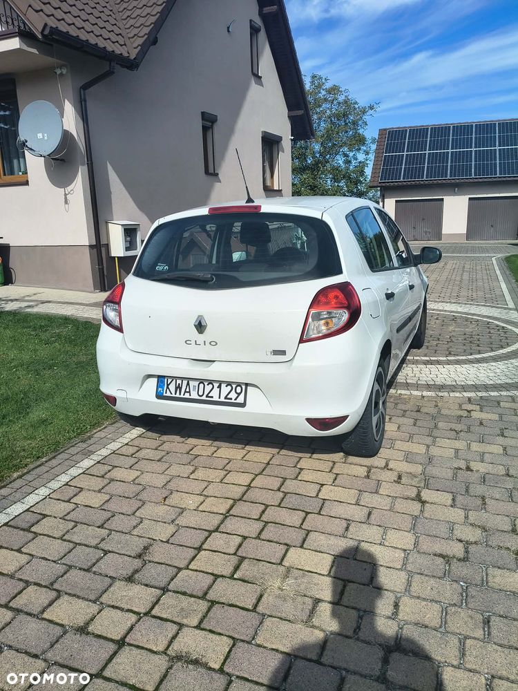 Renault Clio 1.2 16V Authentique - 6