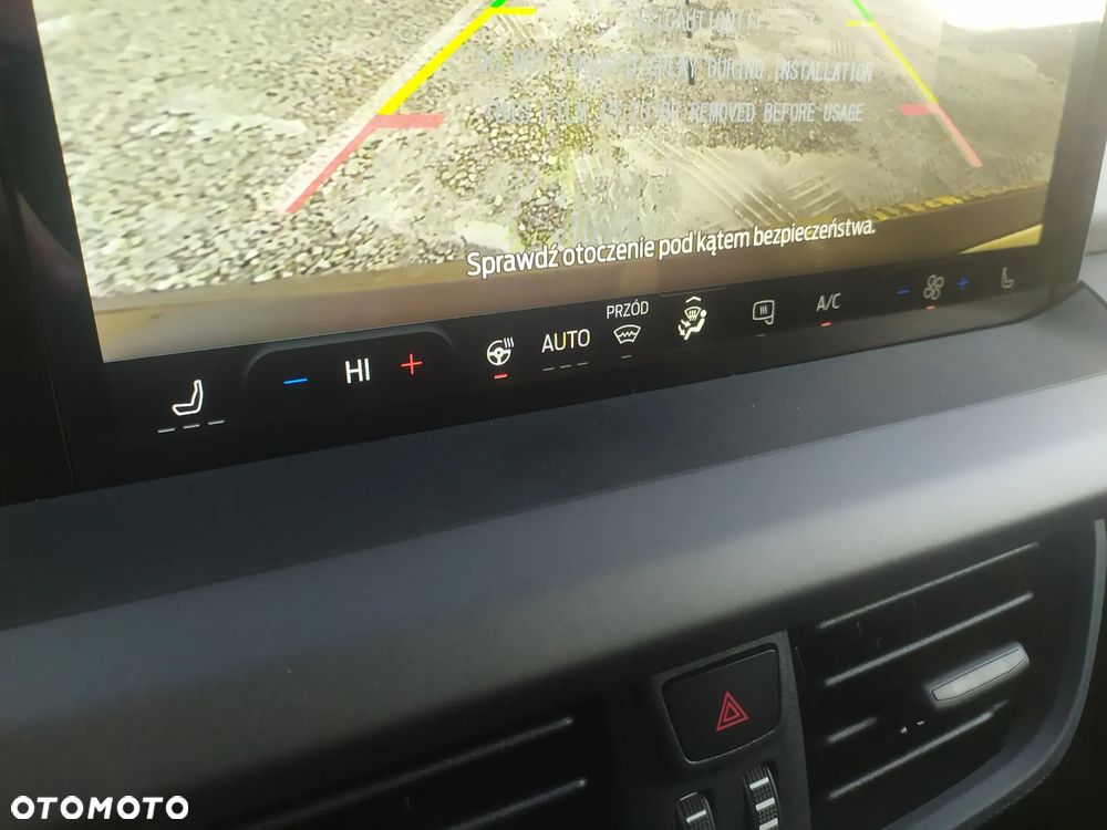 Ford TRANSIT COURIER VAN - 18