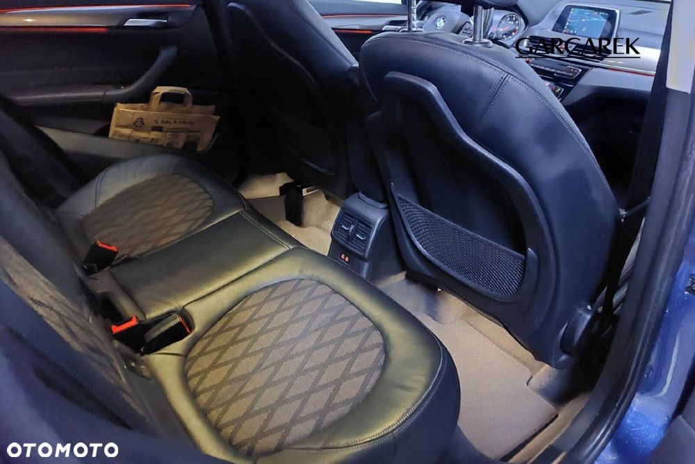 BMW X1 sDrive16d xLine - 17