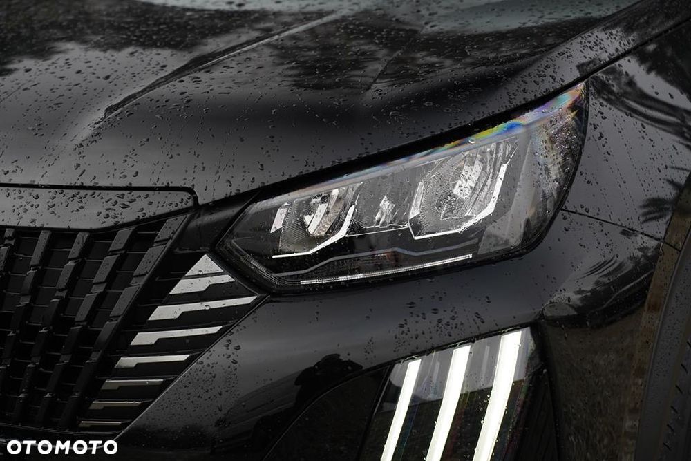 Peugeot 2008 PureTech mHEV Allure e-DCS6 - 23