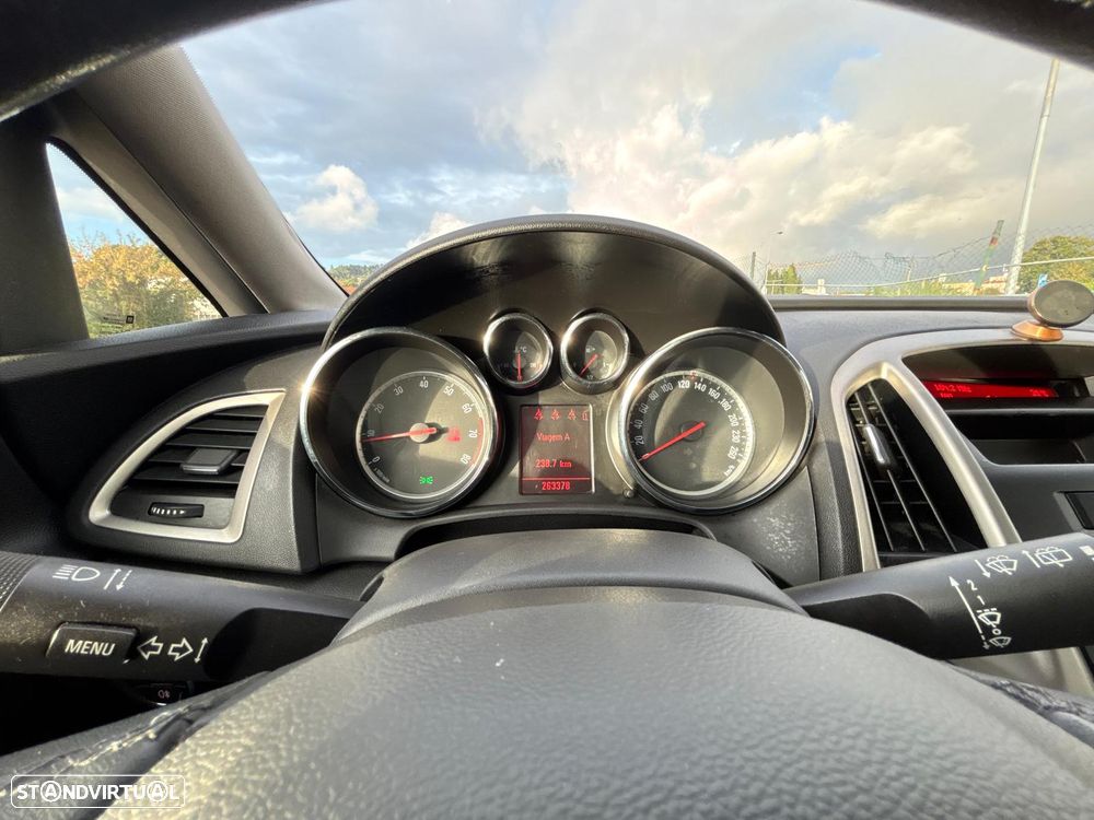 Opel Astra 1.4 Enjoy - 32