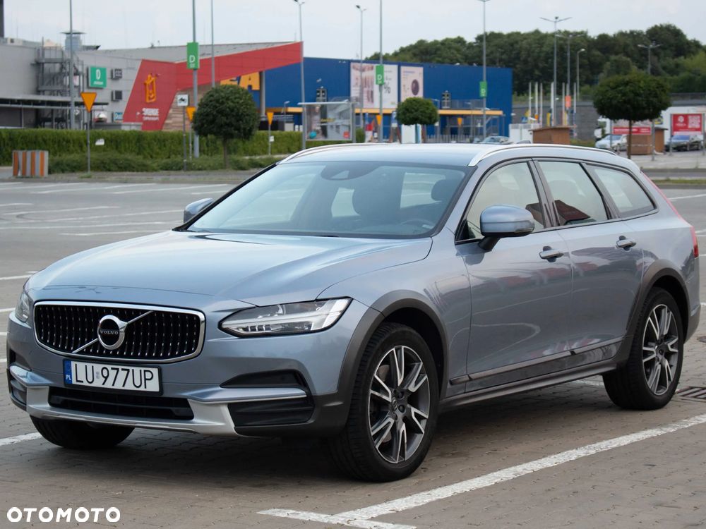 Volvo V90 D4 AWD Momentum - 3