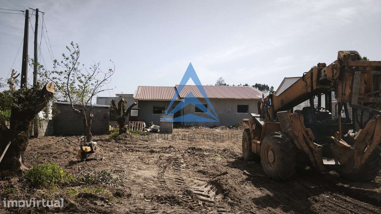 Moradia T5 com Piscina - Grande imagem: 5/21