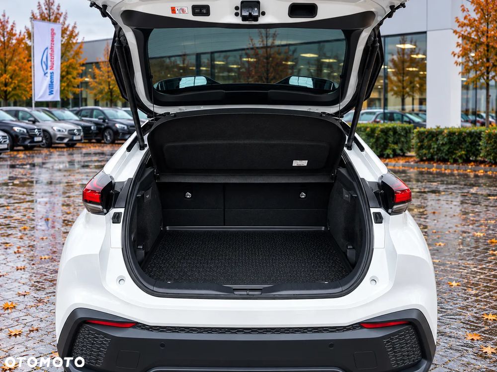 Toyota C-Hr 2025 photo 4