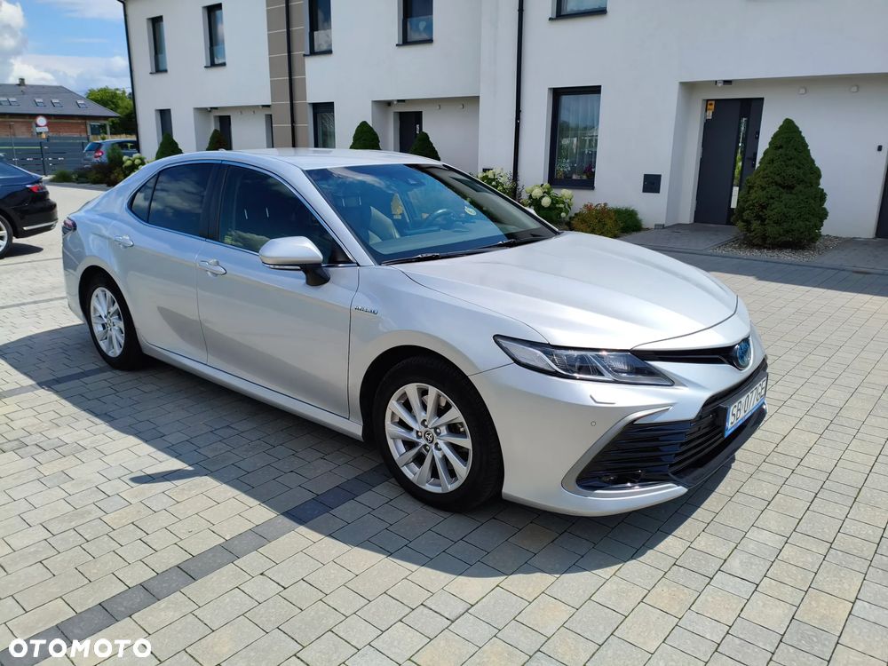 Toyota Camry 2.5 Hybrid Comfort CVT - 1