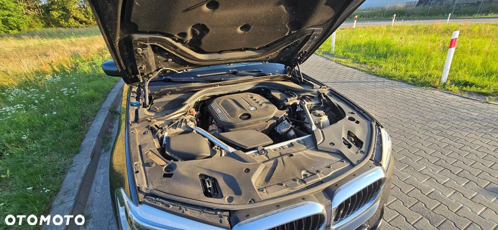 BMW Seria 5 520d xDrive M Sport Edition - 18