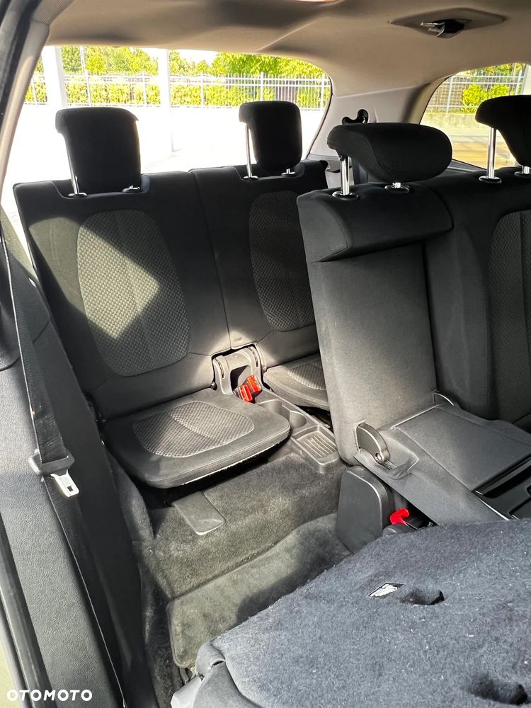 BMW Seria 2 218d Advantage - 7