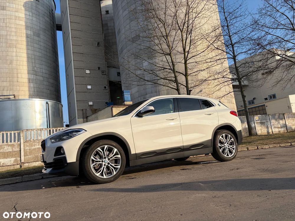 BMW X2 sDrive20i Advantage Plus - 9