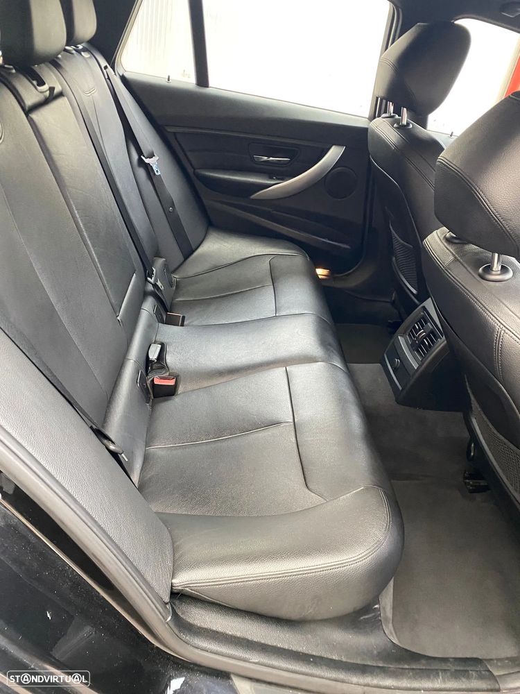 BMW 320 d Auto Line Modern - 2