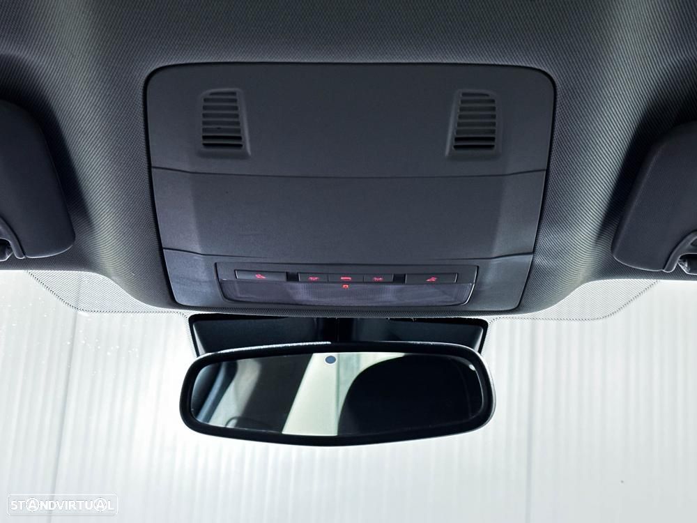 Opel Insignia - 25
