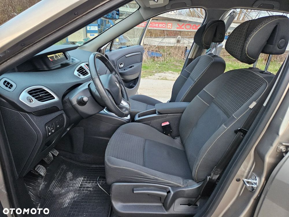 Renault Grand Scenic 1.6 16V 110 Dynamique - 12