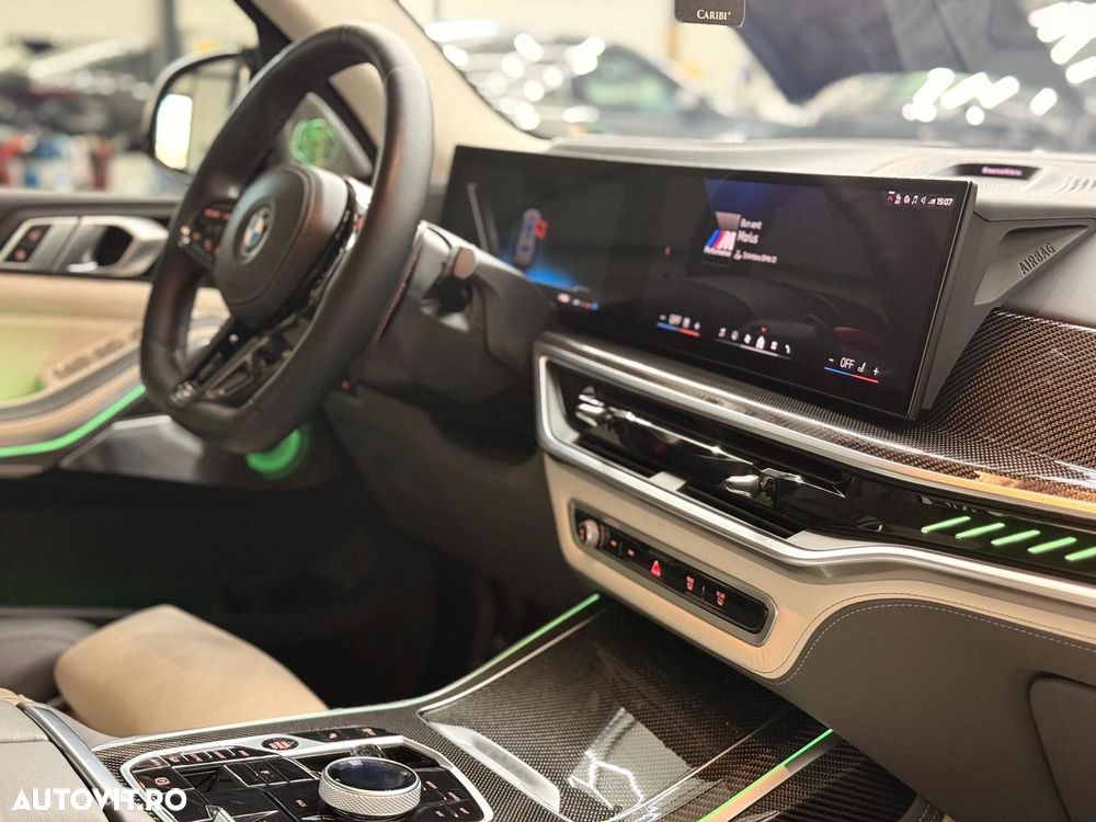 BMW X7 M60i xDrive AT MHEV - 14