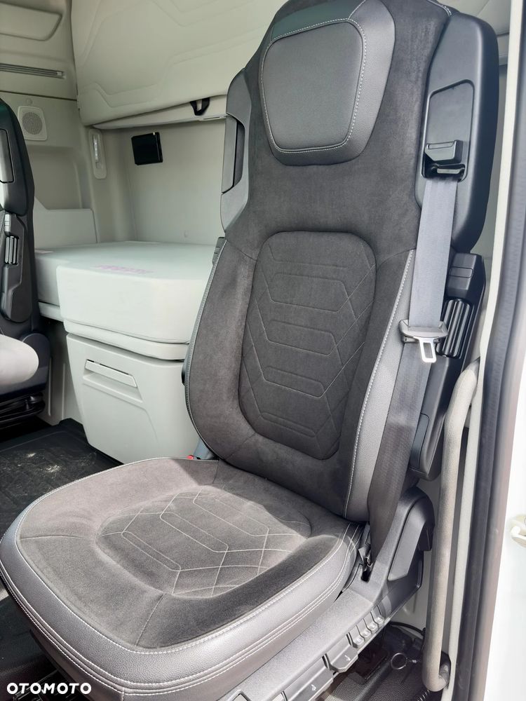 Ford F-MAX - 16