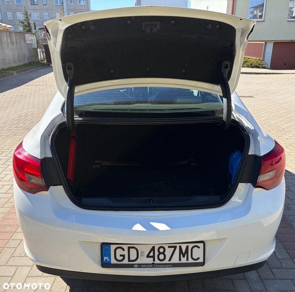 Opel Astra 1.6 Active EU6 - 8