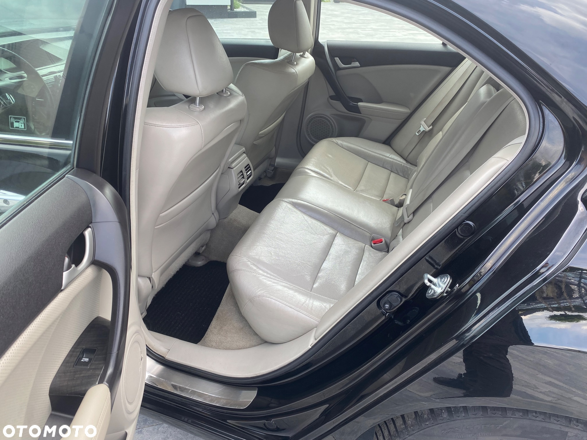 Honda Accord 2.0 Executive - 9