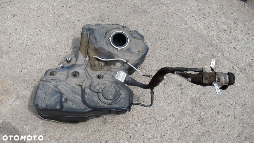 AUDI A5 8T 2.0 TFSI ZBIORNIK PALIWA BAK 8T0201021ET - 2