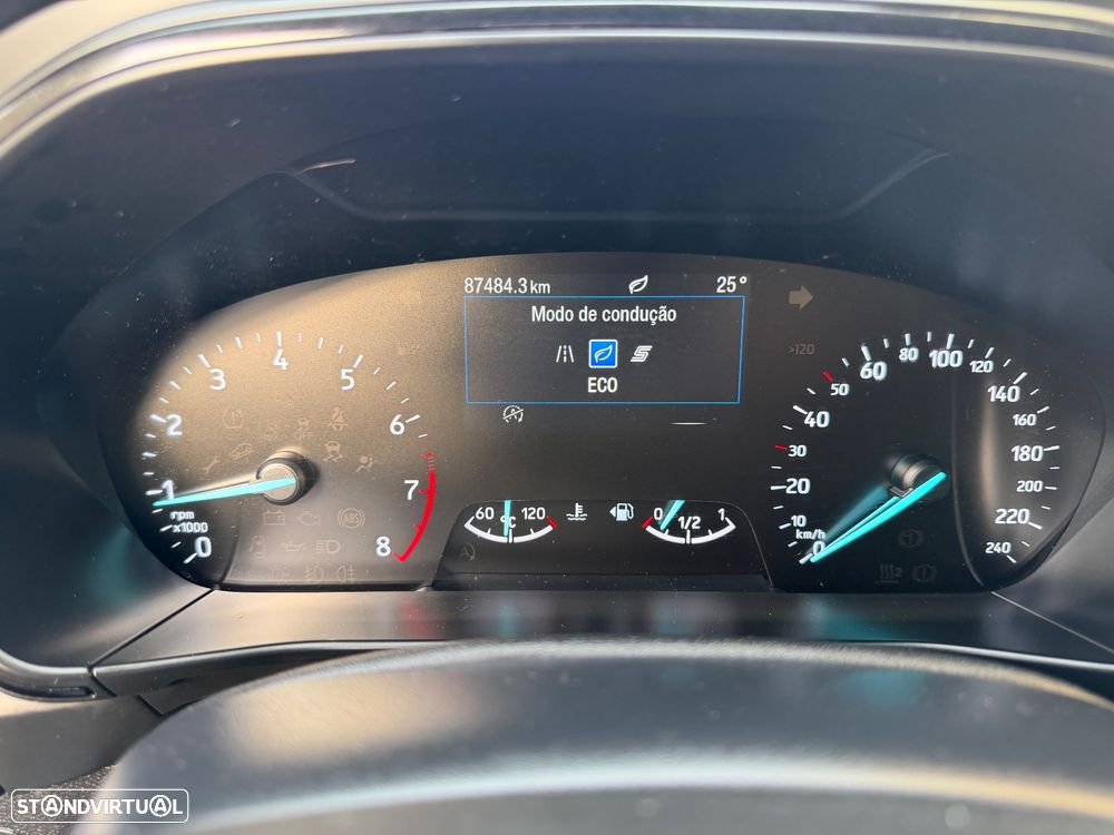 Ford Focus 1.0 EcoBoost ST-Line - 19