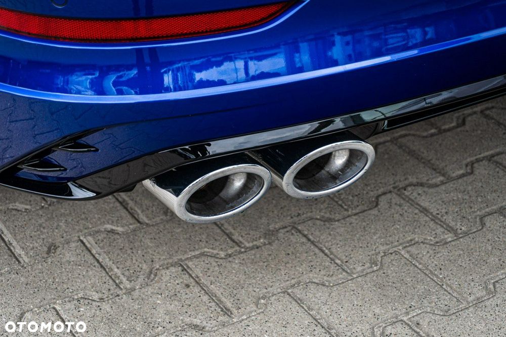 Volkswagen Golf - 11