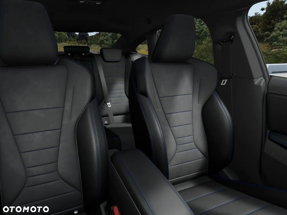 BMW Seria 2 220i mHEV - 4