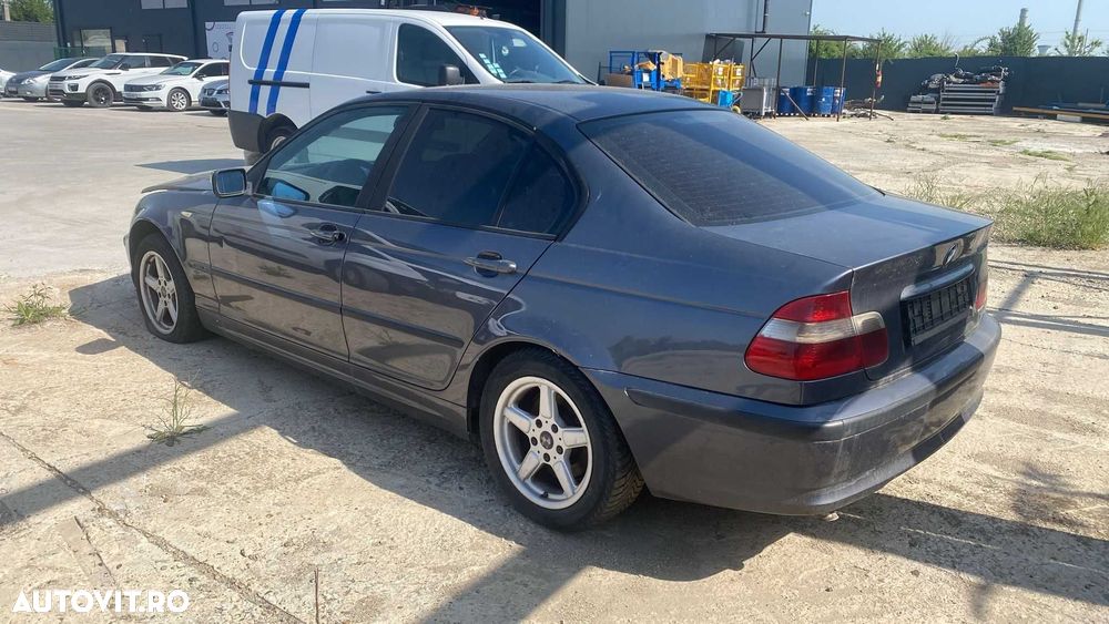 Dezmembram BMW E46 2002 berlina 320 2.0 - 3